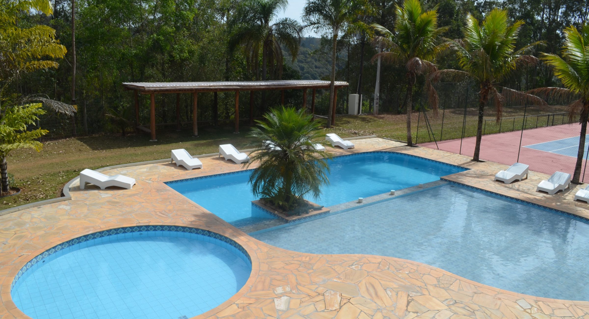 Piscina externa